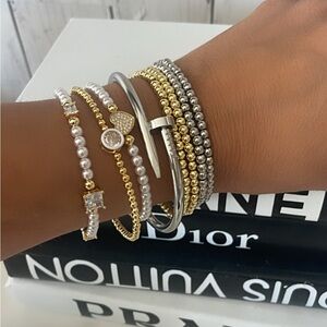 Beaded stainless steel elastic bracelet